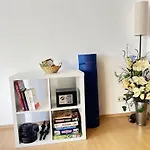 Bat Solutions Trier-euren - Alles Was Ein Nicht Bietet - 35 Qm Ferienwohnung, Heimkino, Wallbox, Kueche Fuer 4 Personen Apartamento Trier