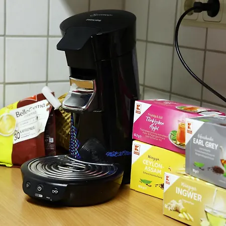 Zentrale Ferienwohnung Trier-Euren mit Heimkino, Küche&Wallbox