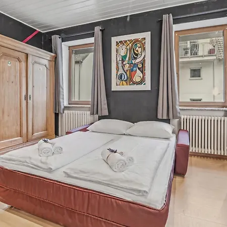 Lägenhet Bat Solutions Trier-euren - Alles Was Ein Nicht Bietet - 35 Qm Ferienwohnung, Heimkino, Wallbox, Kueche Fuer 4 Personen *