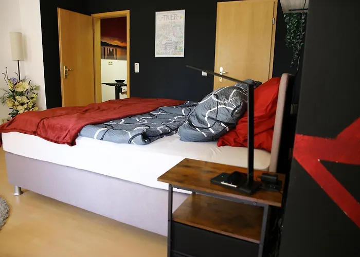 Apartamento Bat Home Solutions Trier-Euren - Alles Was Ein Hotel Nicht Bietet - 35 Qm Ferienwohnung, Heimkino, Wallbox, Kueche Fuer 4 Personen