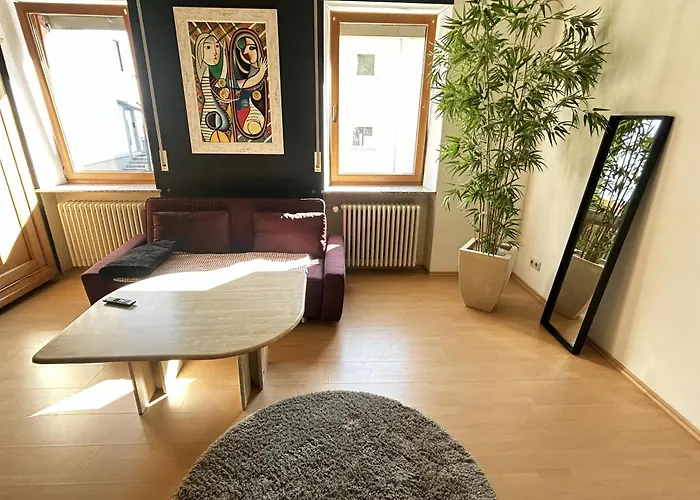 Bat Home Solutions Trier-Euren - Alles Was Ein Hotel Nicht Bietet - 35 Qm Ferienwohnung, Heimkino, Wallbox, Kueche Fuer 4 Personen * Trèves