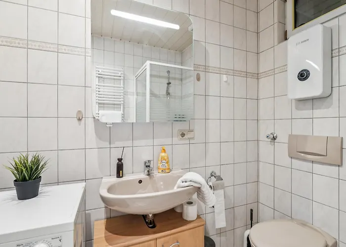 Lägenhet Bat Solutions Trier-euren - Alles Was Ein Nicht Bietet - 35 Qm Ferienwohnung, Heimkino, Wallbox, Kueche Fuer 4 Personen